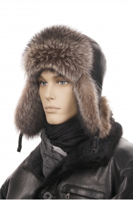 Зимняя шапка мужская из натуральной кожи с енотом
